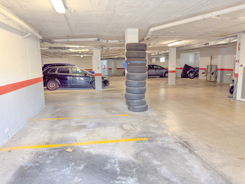 Underground parking space for large cars Best price – Safe & Comfortable