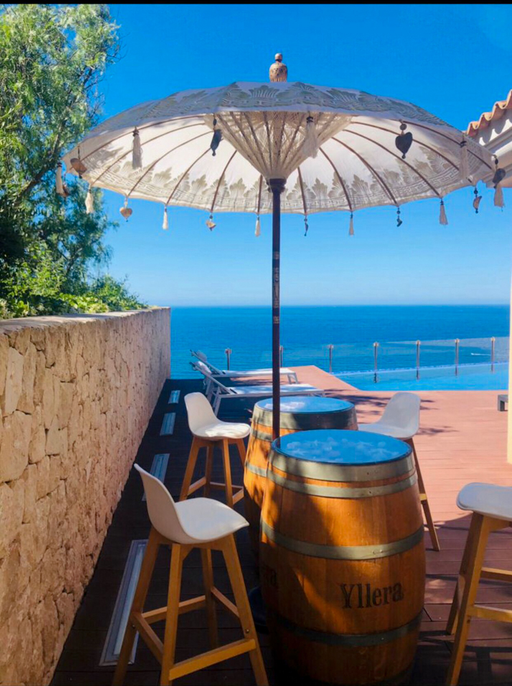 Doppelhaushälfte mit unschlagbarem Meerblick, Pool & Garage