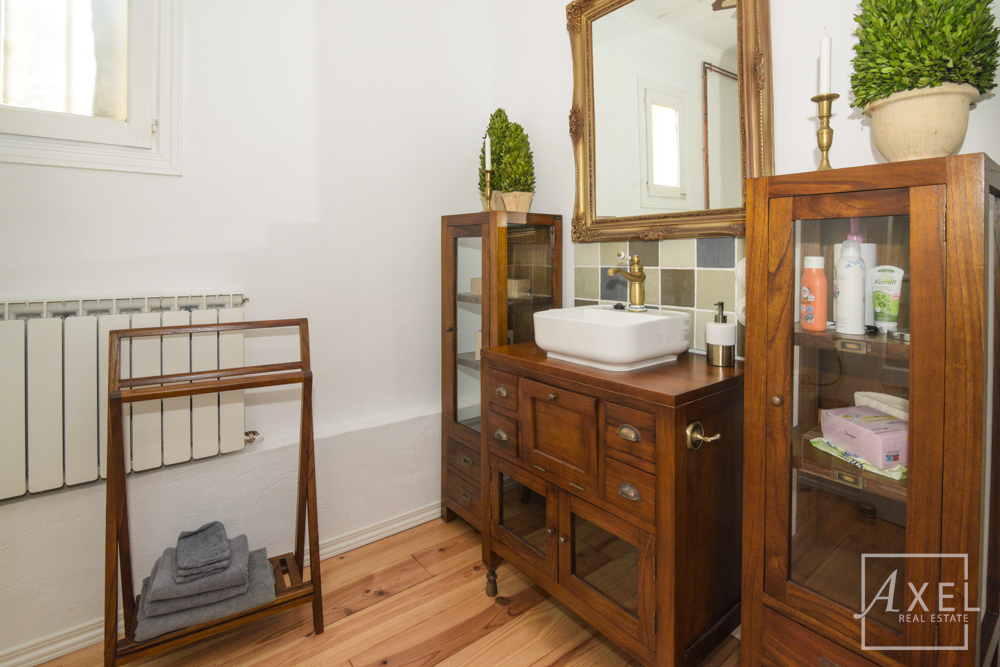 Wohnen & Wohlfühlen: Chalet mit Gästewohnung und Pool