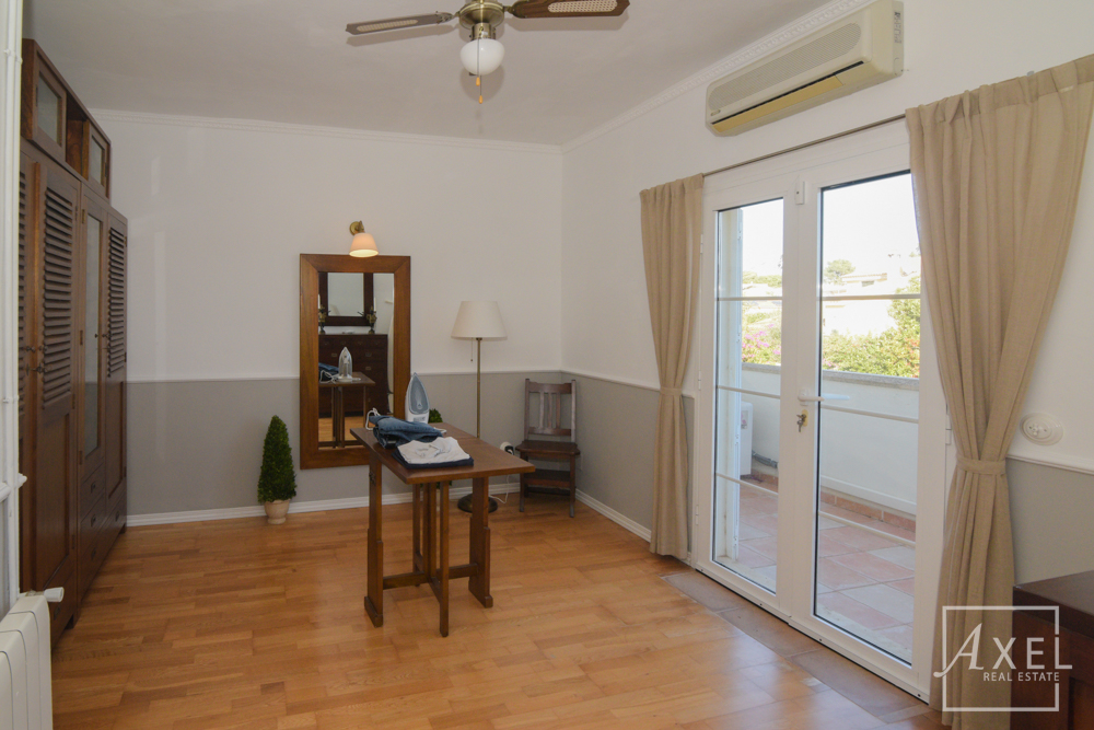 Wohnen & Wohlfühlen: Chalet mit Gästewohnung und Pool