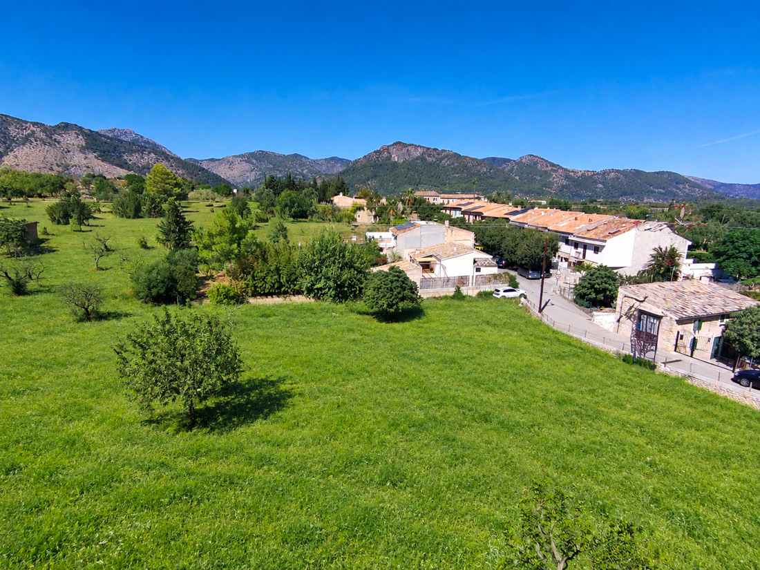 Exklusive Baugrundstücke in Moscari – Nord-Mallorca