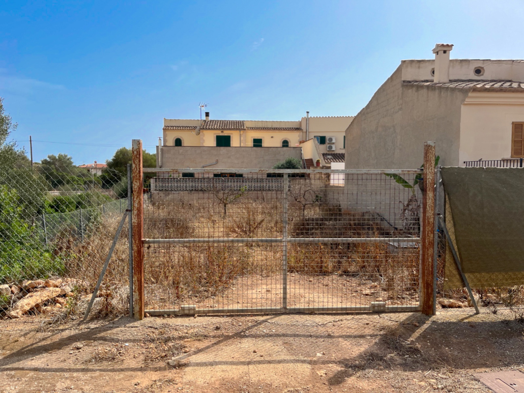 Grundstück mit exklusivem Bauprojekt in S’Estanyol – Ihre Chance auf ein Traumdomizil