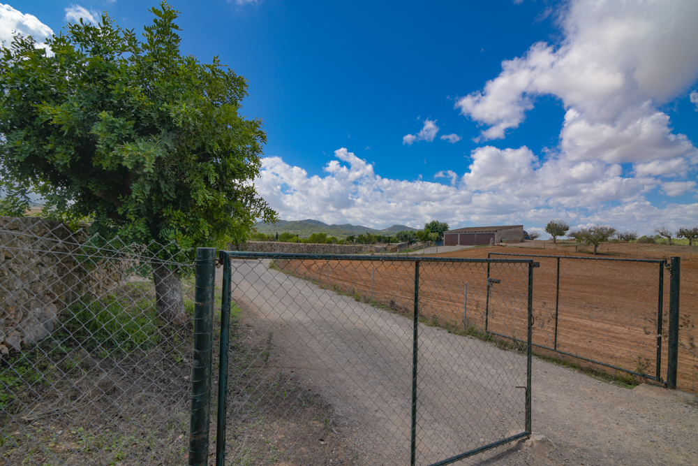 Landhaus mit 52.000qm Land