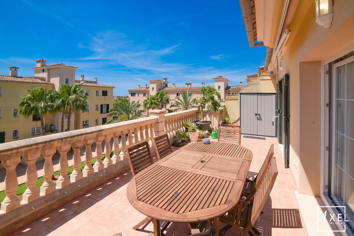 Einmaliges Penthouse in Puig de Ros – Luxuriöses Wohnen mit Süd-Ausrichtung, Meer- und Golfplatznähe