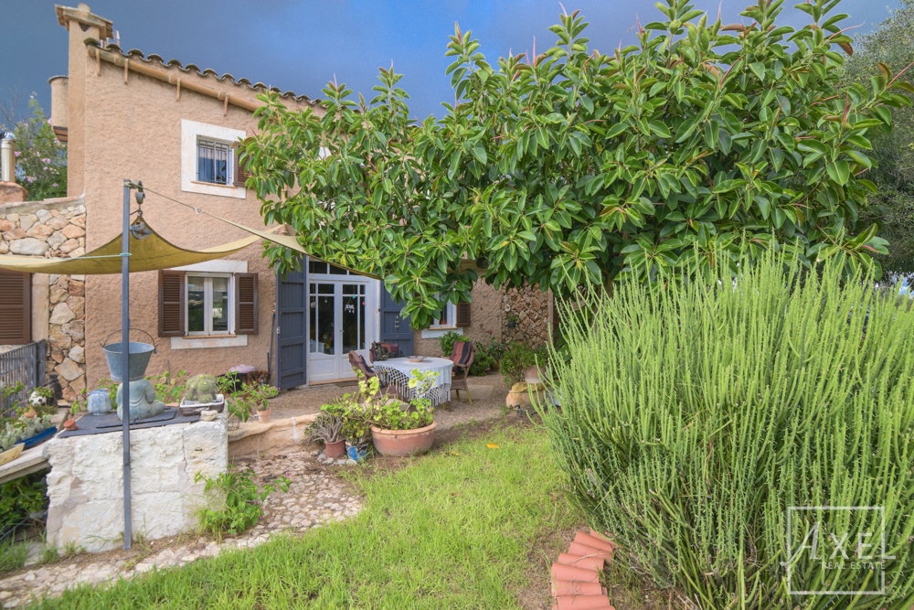 Enchanting country house with guest house, a place where life blossoms – your country house in Mallorca