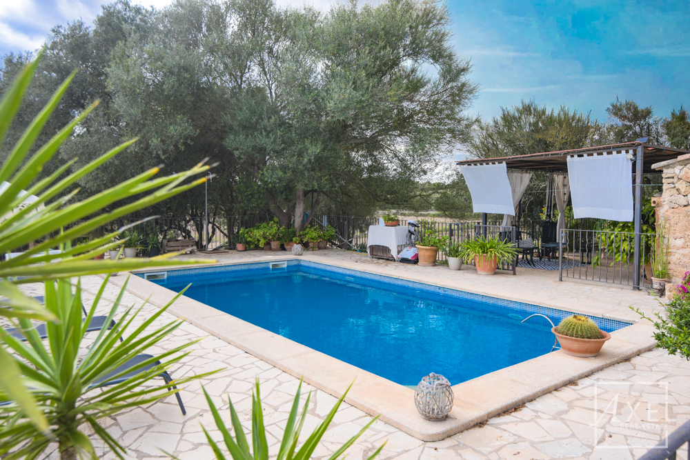 Enchanting country house with guest house, a place where life blossoms – your country house in Mallorca