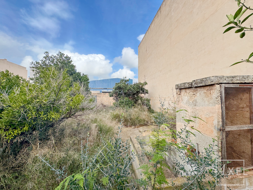 Zentrales Baugrundstück in Llucmajor – 250 m² bebaubar, 3 Etagen möglich