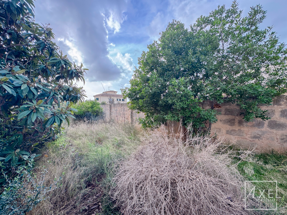 Zentrales Baugrundstück in Llucmajor – 250 m² bebaubar, 3 Etagen möglich