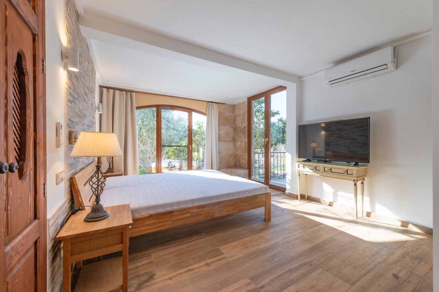 Einzigartige Finca in Llucmajor – Stilvolles Landhaus mit Top-Aussicht