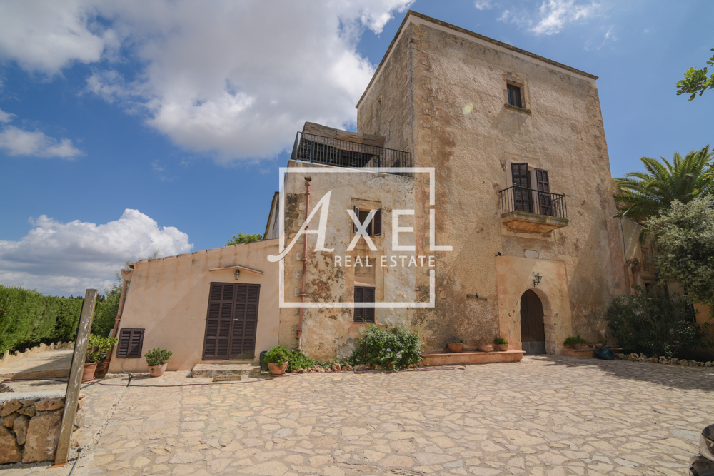 Historisches Landhaus mit mallorquinischem Charme, Pool und Vermietungspotenzial